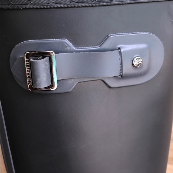 (Sold) Hunter Original Tall Rain Boots in Two-Tone - Picture 5 of 8